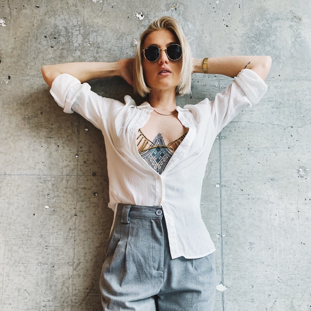 Réformation white button up top size xs